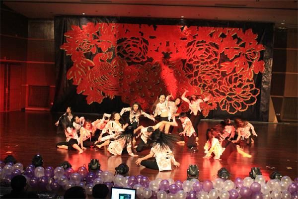 晚会3.jpg