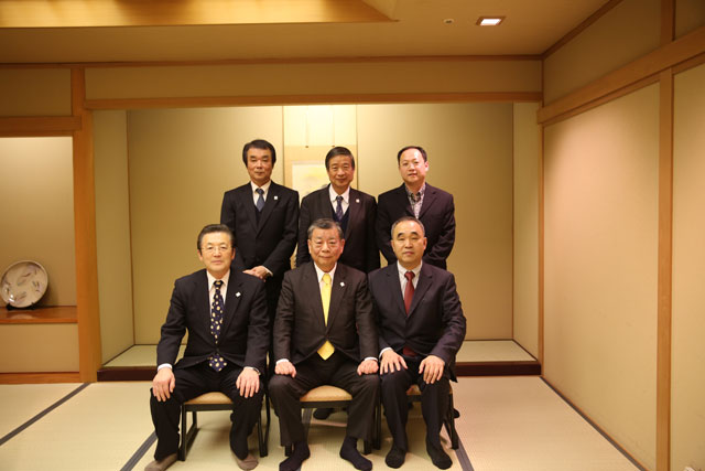 与日本德岛文理大学签署友好学校意向书.jpg