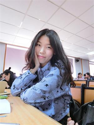 梁嘉琪 大连市政府.jpg